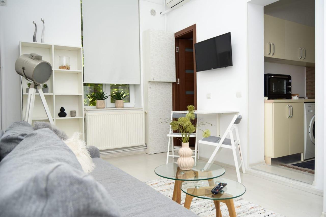 Cozzy Inn City Centre Constanta Ngoại thất bức ảnh